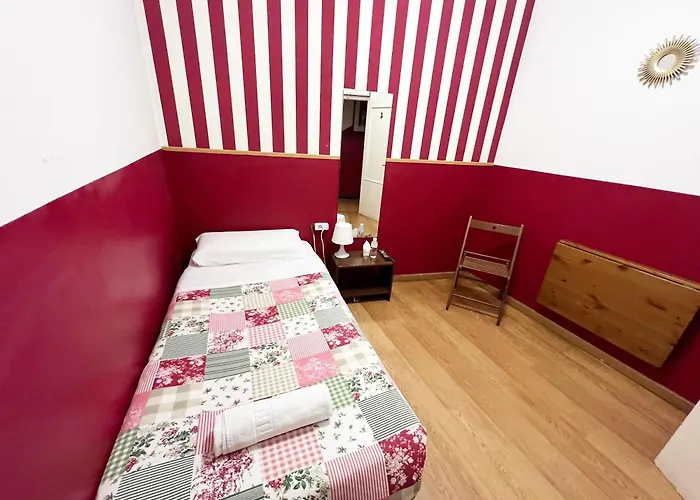 Hostal La Casa De La Plaza